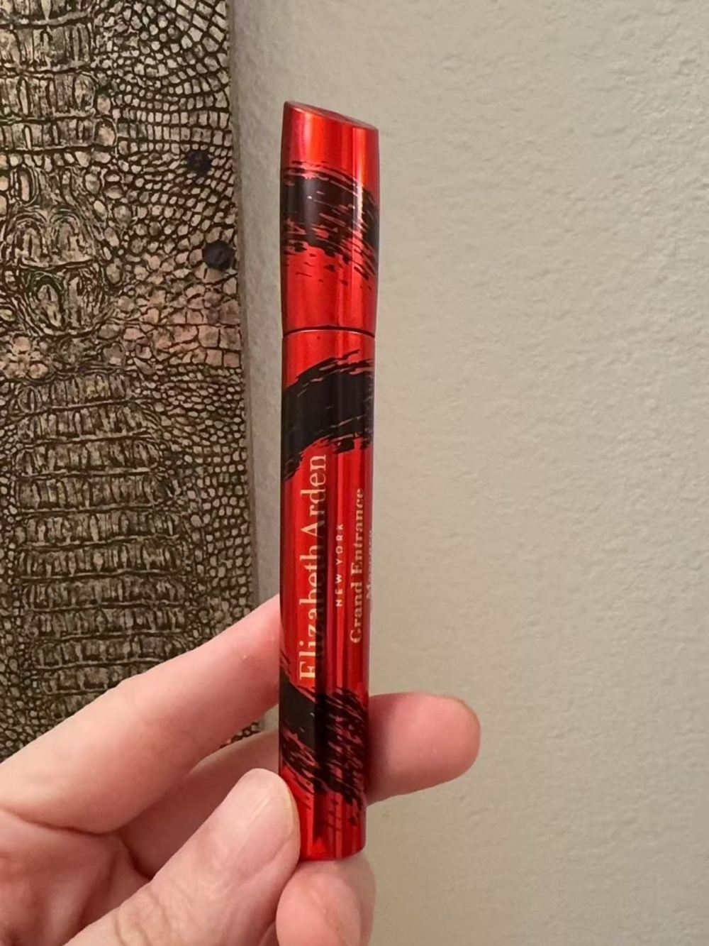Elizabeth Arden Grand Entrance Mascara in 01 Stunning Black